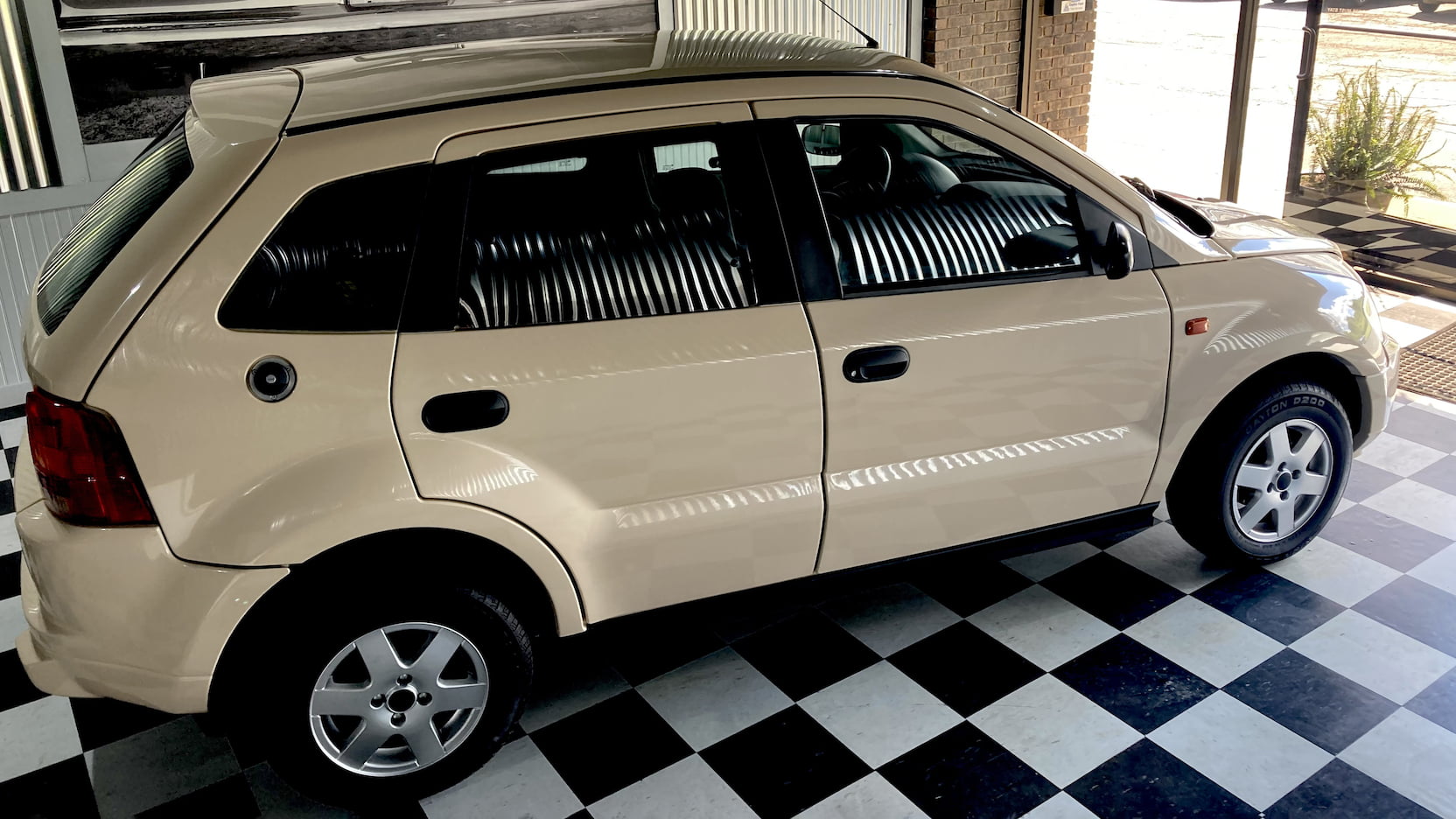 FormaCar Check out a littleknown Buick hatchback from the early 2000s